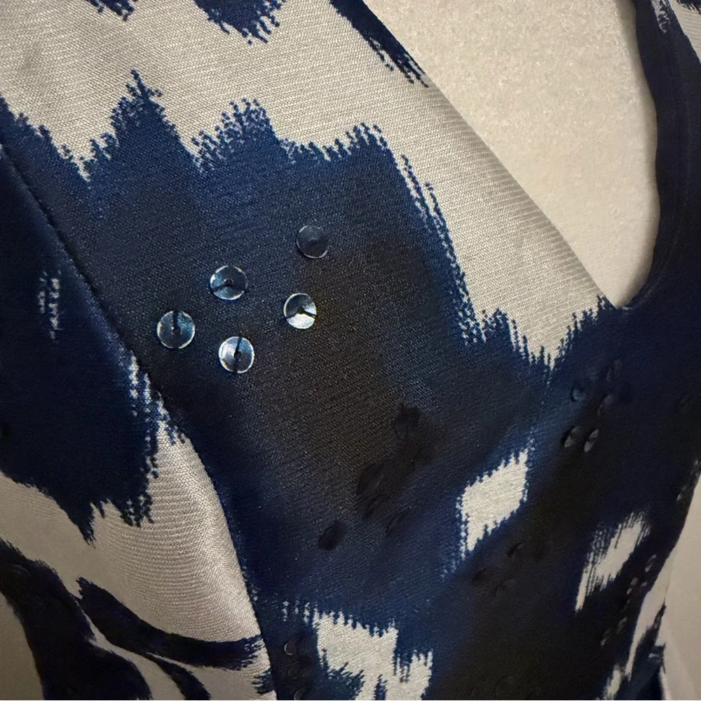 Adrianna Papell Navy and White Floral Gown size 2 pockets - Picture 3 of 15